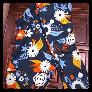 NWOT Floral TC LuLaRoe Leggings